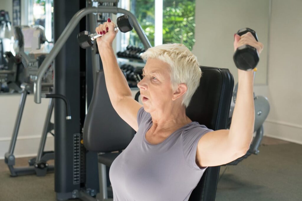 Trening na siłowni dla kobiet 50+ Profilaktyka osteoporozy