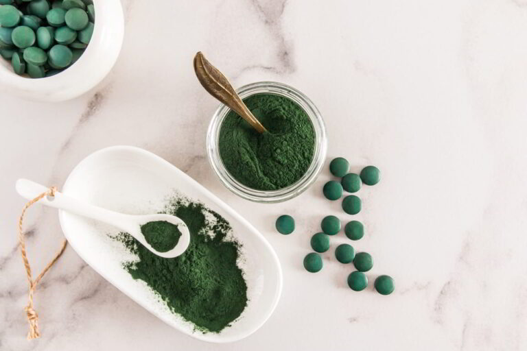 Chlorella oczyszczająca Właściwości, efekty i dawkowanie
